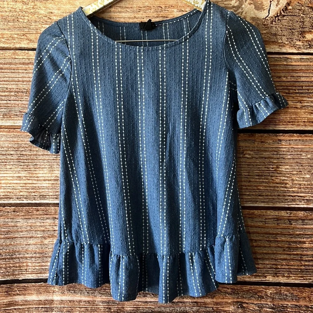 W5 Blue Ruffle Top - Picture 1 of 3